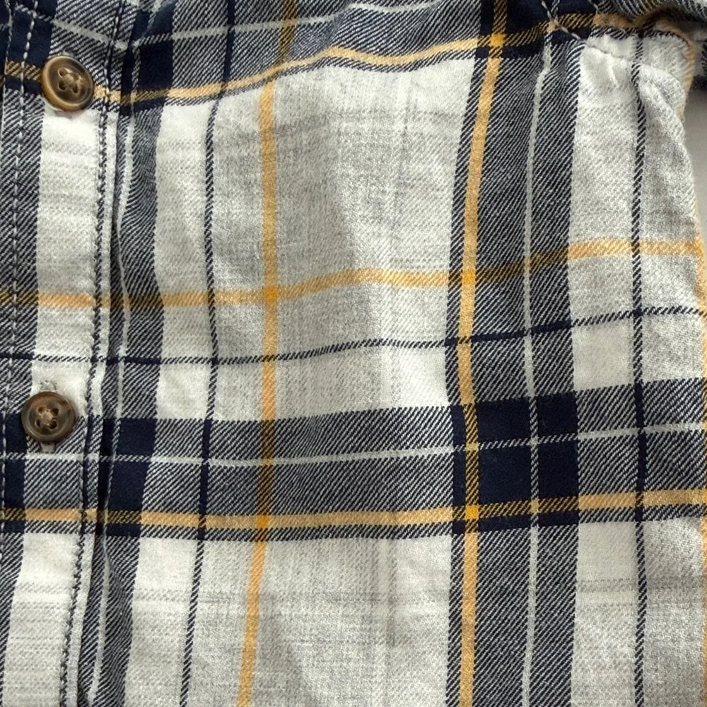 Baby boy Button down shirts size 6months